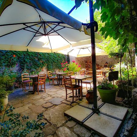 Les Tables De La Fontaine Florac Exterior photo