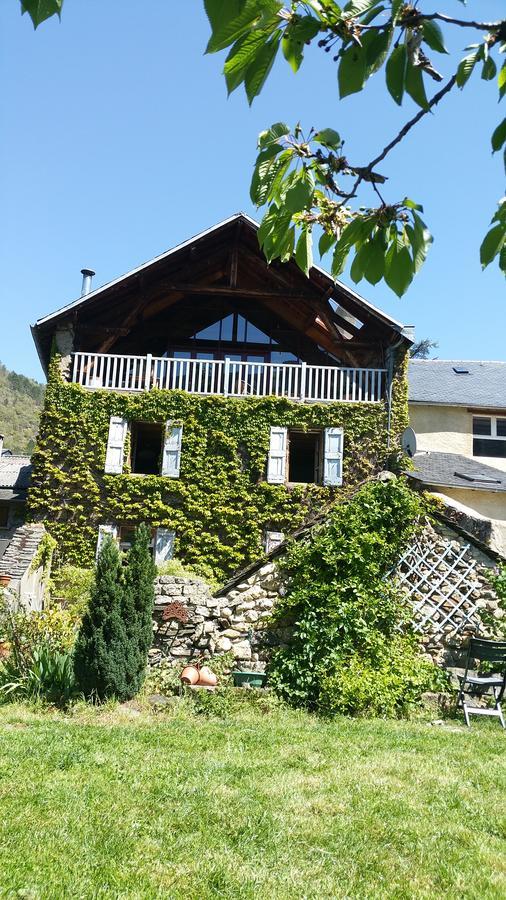 Les Tables De La Fontaine Florac Exterior photo