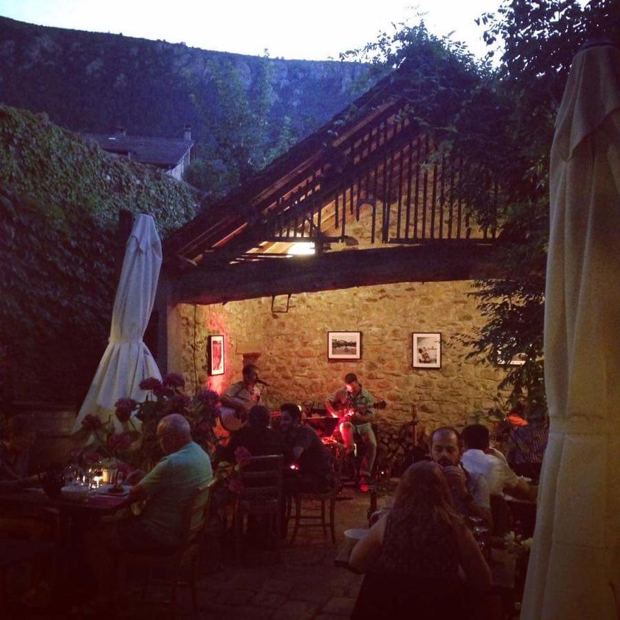Les Tables De La Fontaine Florac Exterior photo